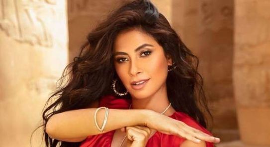 شاهدوا |  الفنانة المصرية "روبي" تضع شروطا قاسية لحضور حفلها وتستفز الجمهور