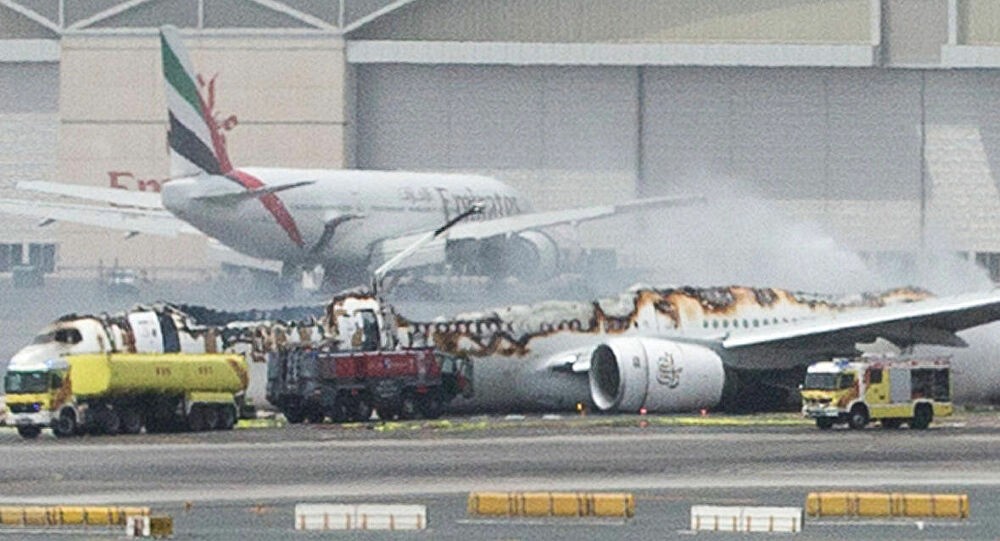 اصطدام طائرتي ركاب في مطار دبي الدولي