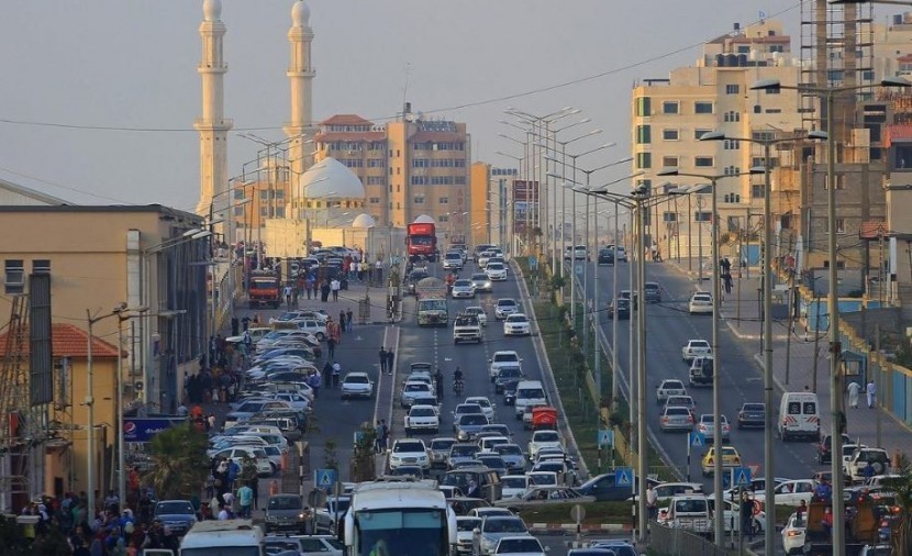 لهذا السبب.. طوارئ خانيونس تُعلن إغلاق شارع الرشيد الساحلي