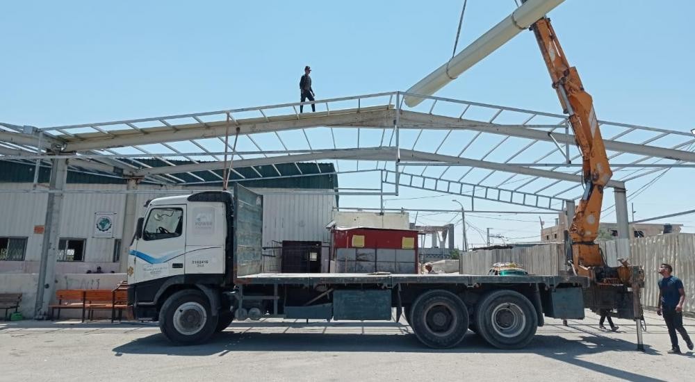 شاهد.. بدء المرحلة الأولى من مشروع تطوير الصالة الخارجية بمعبر رفح