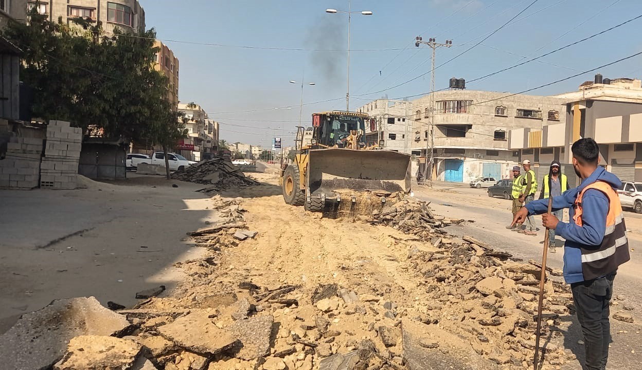 رئيس بلدية خانيونس يوضّح آلية العمل في دوار بني سهيلا حتى القرارة