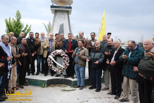 حركة فتح بلبنان تضع أكاليل زهور على أضرحة الشهداء