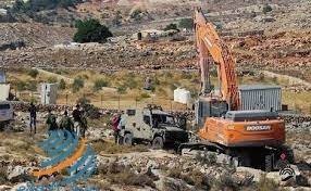 الاحتلال يستولي على جرافة شرق يطا