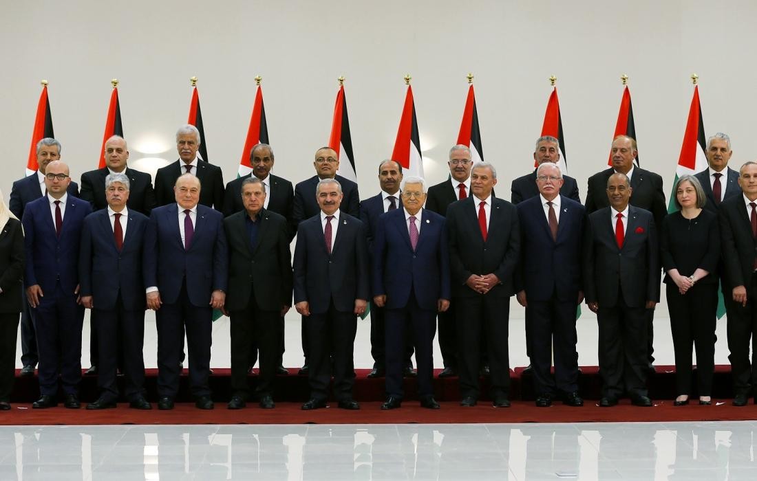 تشمل تغيير أكثر من 30 سفيراً