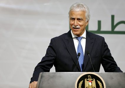 وزير فلسطيني يناقش مع القنصل البريطاني وضع القطاع التعليمي