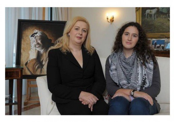 المحكمة الأوروبية لحقوق الإنسان ترفض طلبًا تقدمت به سهى عرفات وابنتها بشأن قضية اغتيال ياسر عرفات