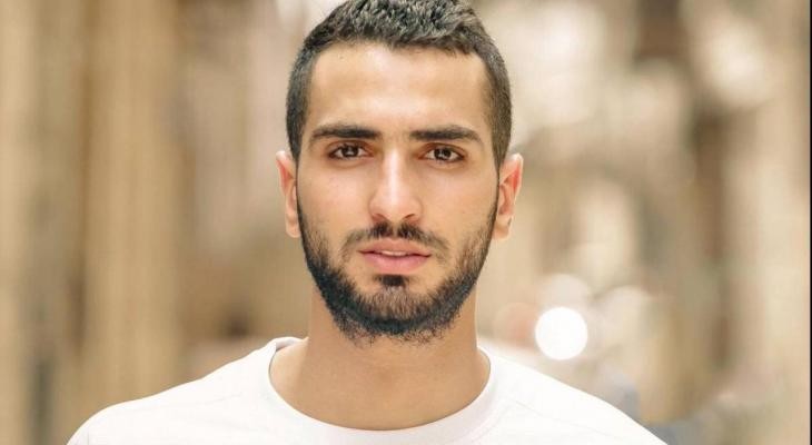 محمد الشرنوبي يرقص شعبي مع بوسي على أنغام أغنية "عبده"