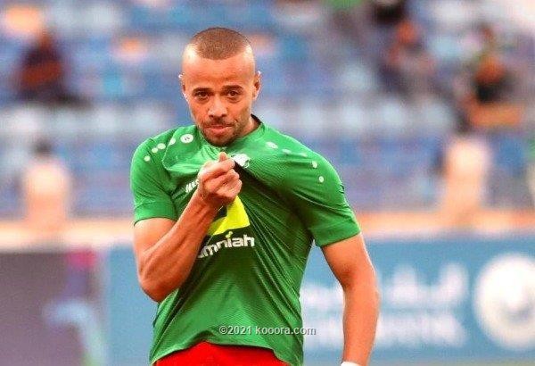 الوحدات يهزم الفيصلي وينفرد بالصدارة