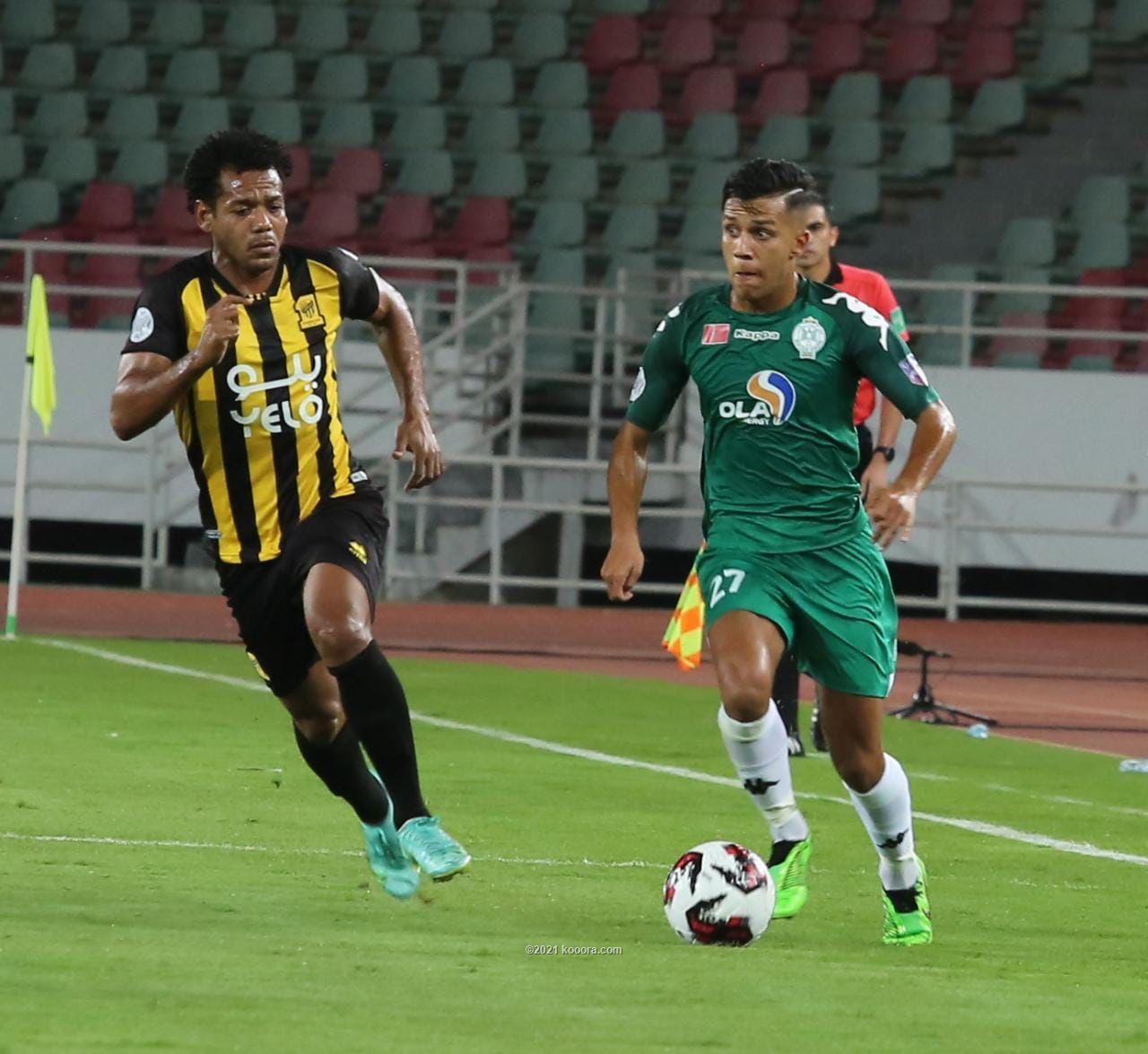 بالصور.. الرجاء يحسم اللقب العربي بعد نهائي دراماتيكي أمام اتحاد جدة