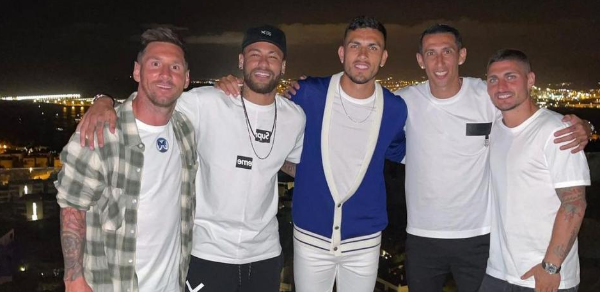 ميسي يتلاعب بأعصاب برشلونة