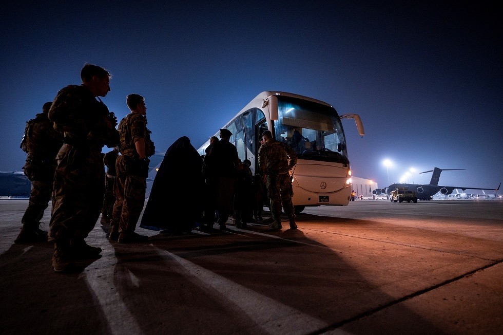 كم بلغ عدد القتلى العسكريين الأمريكيين جراء انفجار كابل؟