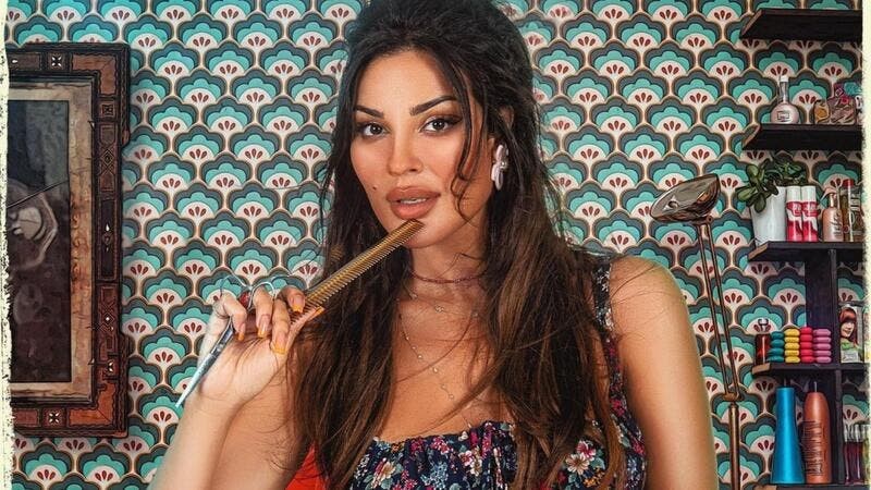شاهدوا | أجمل إطلالات النجمة اللبنانية"نادين نجيم" بطلة المسلسل المنتظر "صالون زهرة"