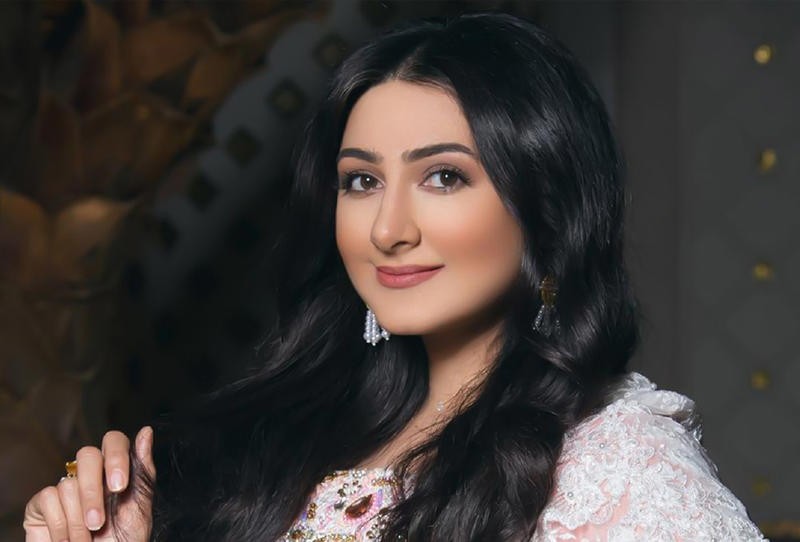 شاهدوا |  الفنانة البحرينية "هيفاء حسين" تصدم متابعيها بصورة ابنها الشاب