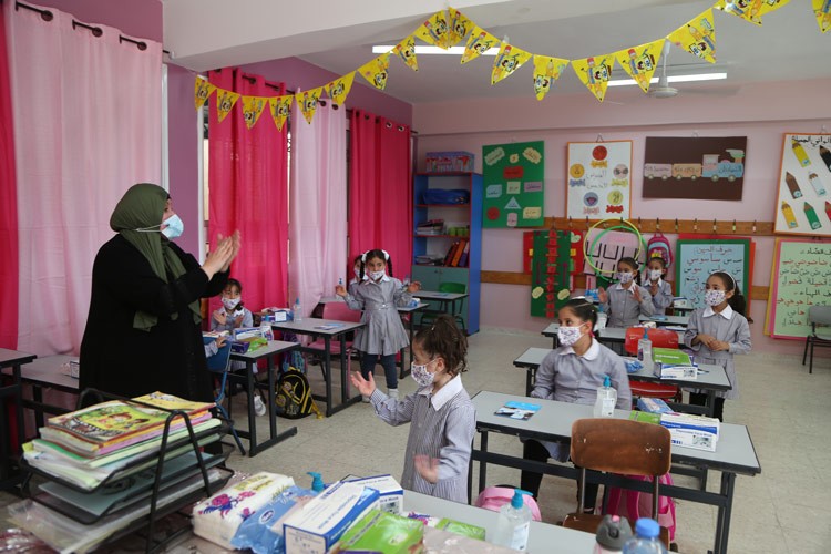 "أونروا" تختتم المدرسة الصيفية في كافة مدارسها بالضفة وغزة