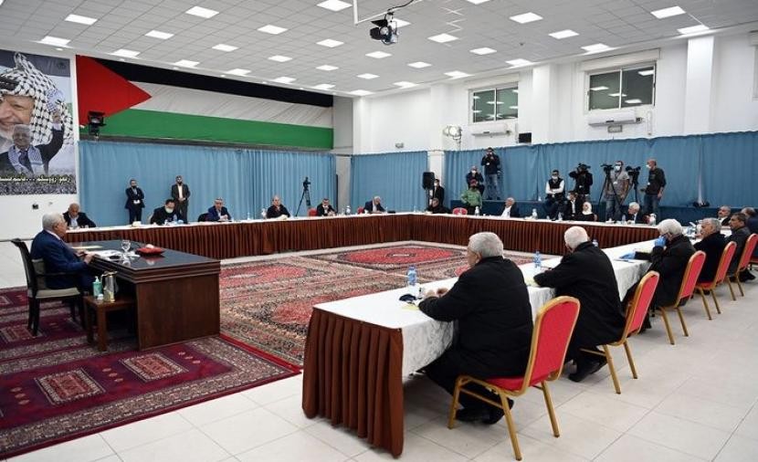 مركزية فتح تُؤكّد ضرورة الخروج بموقف عربي أكثر صلابة في وجه الاحتلال