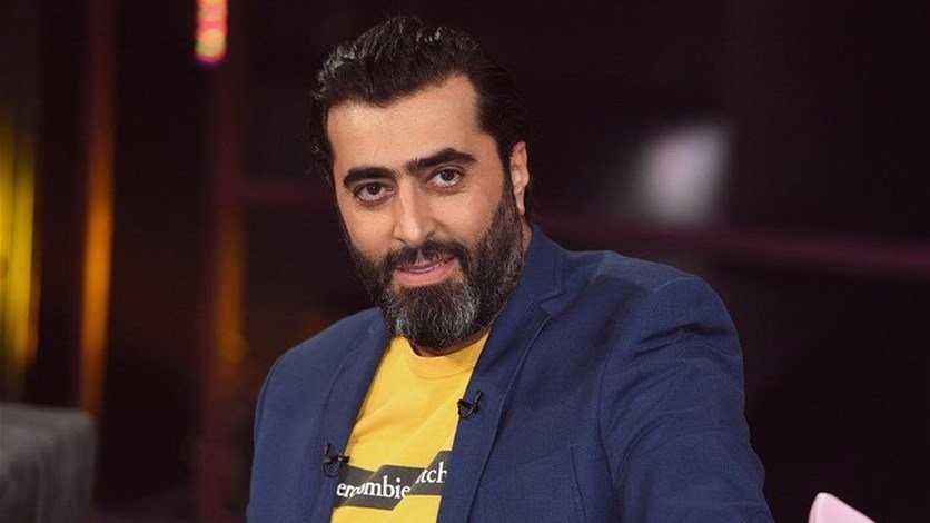 بقبلة رومانسية