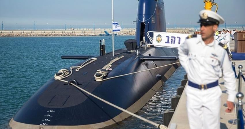 الكشف عن دخول غواصة إسرائيلية إلى مياه قناة السويس سرًا