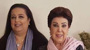 صورة: ابنة رجاء الجداوي ترتدي نفس فستان والدتها .. وهكذا علقت