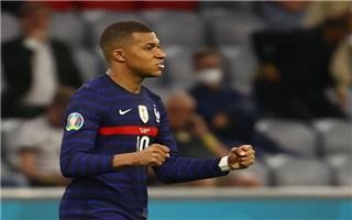 هل يقف ريال مدريد وراء غياب مبابي عن السوبر؟