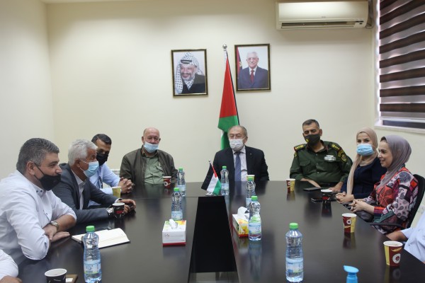 وزير الاقتصاد يجتمع مع اتحاد موردي التموين والتجهيز