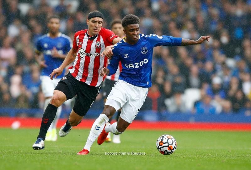 بالصور: إيفرتون يكرم ضيافة ساوثهامتون بثلاثية