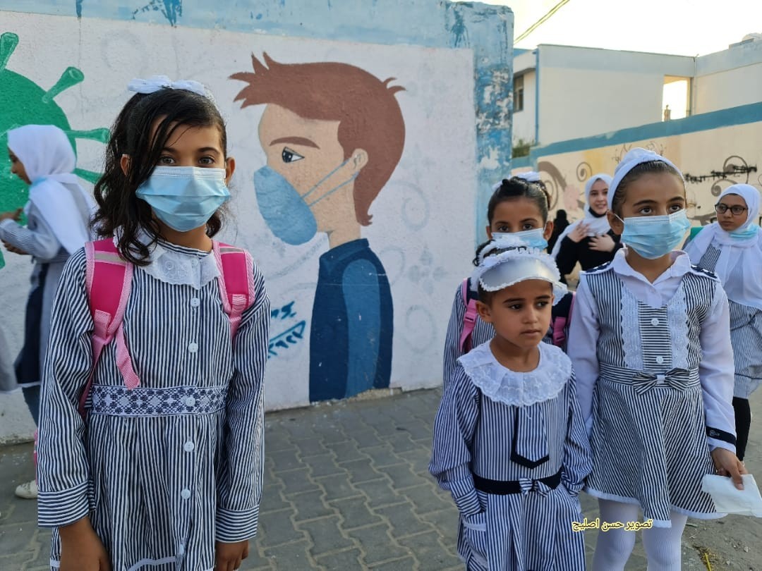 منظمة صهيونية تُحرِّض على معلمي "أونروا" وتُطالب بإنهاء تمويلهم