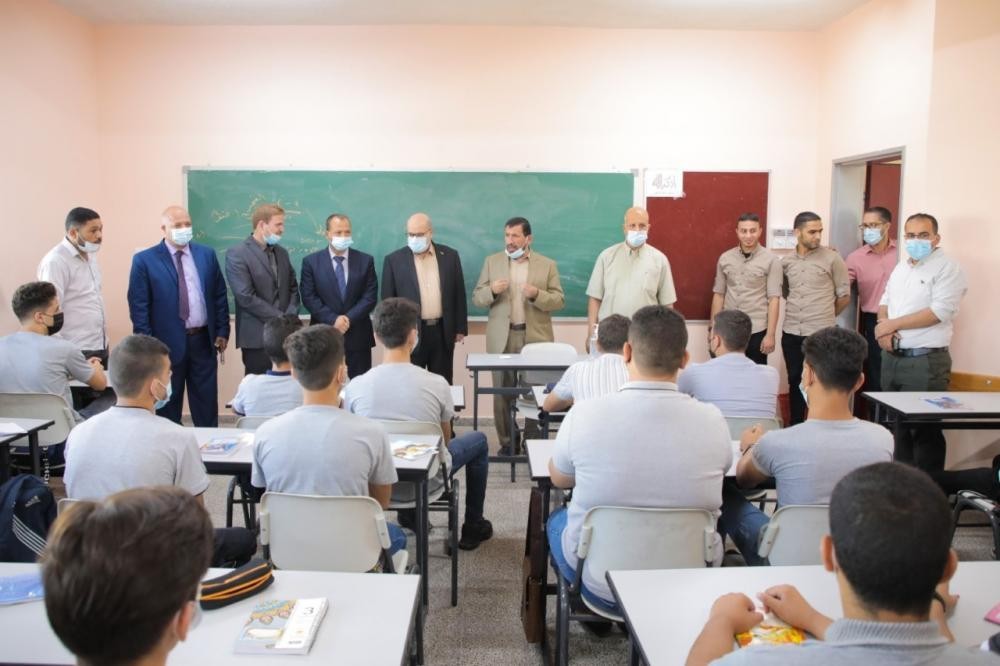 "متابعة العمل الحكومي" و"التعليم" تُجريان زيارة تفقدية لمدارس غزّة