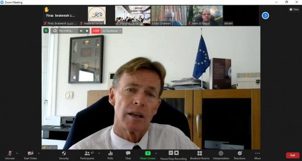 الاتحاد الأوروبي يدعو الفلسطينيين لتشكيل حكومة انتقالية تهتم بالتحضير للانتخابات