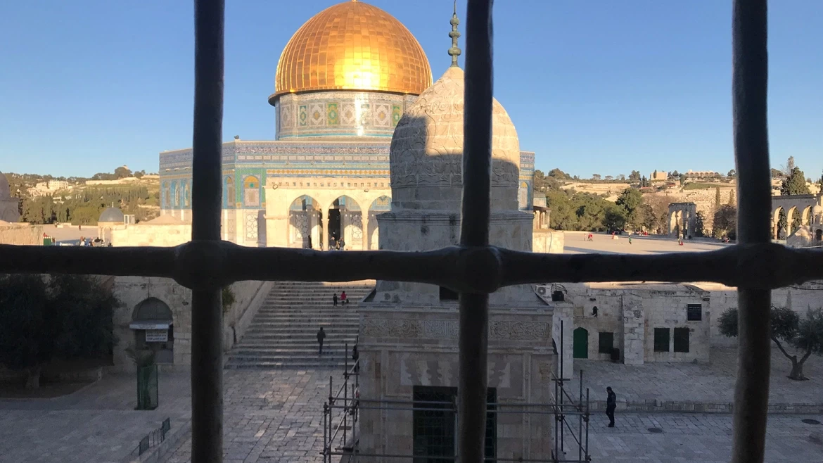 شاهد: مواطنة بالقدس ترفض بيع بيتها مقابل 200 مليون دولار !