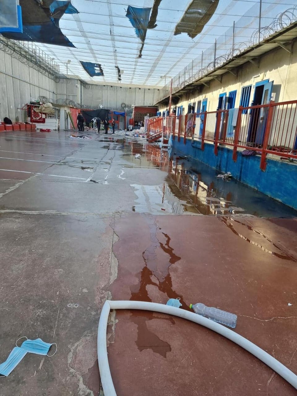 نادي الأسير ينفي إصابة أسرى إثر اندلاع حريق في سجن "النقب"