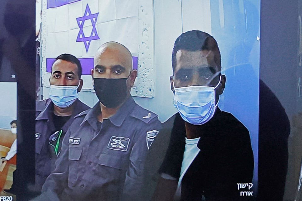 محكمة الاحتلال تمدد اعتقال الأسيرين الزبيدي وقادري 10 أيام بحجة استكمال التحقيق