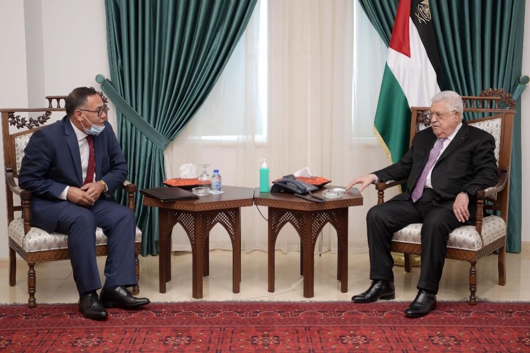 الرئيس عباس يستقبل رئيس هيئة التقاعد برام الله