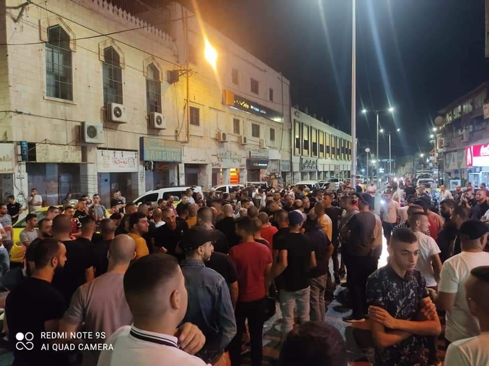 مسيرات غاضبة في جنين بعد نقل الأسـير زكريا الزبيدي للمستشفى