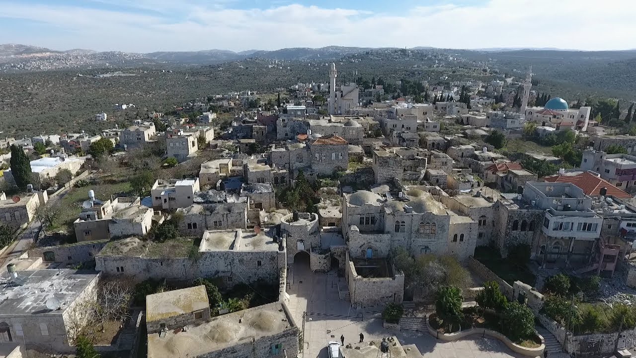 محافظ سلفيت يكشف عن مشروع استيطاني جديد يمر بأراضي ديراستيا