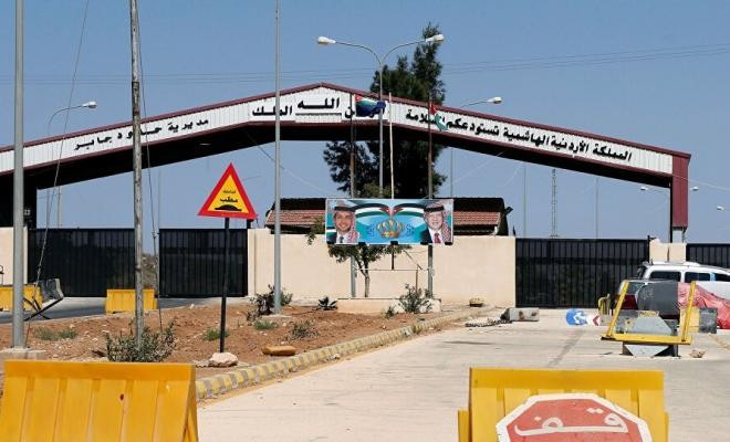 الأردن تُعلن رسمياً عن موعد تسيير النقل البري لمسافريها مع سوريا