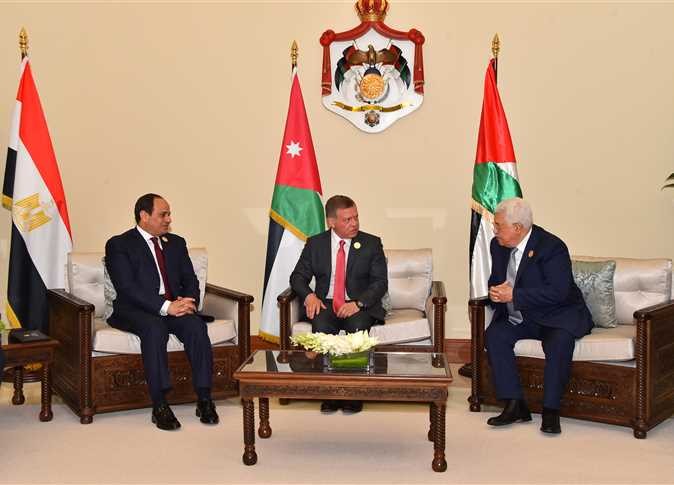 بدء القمة الثلاثية بين الرئيس عباس ونظيره المصري والملك عبد الله الثاني