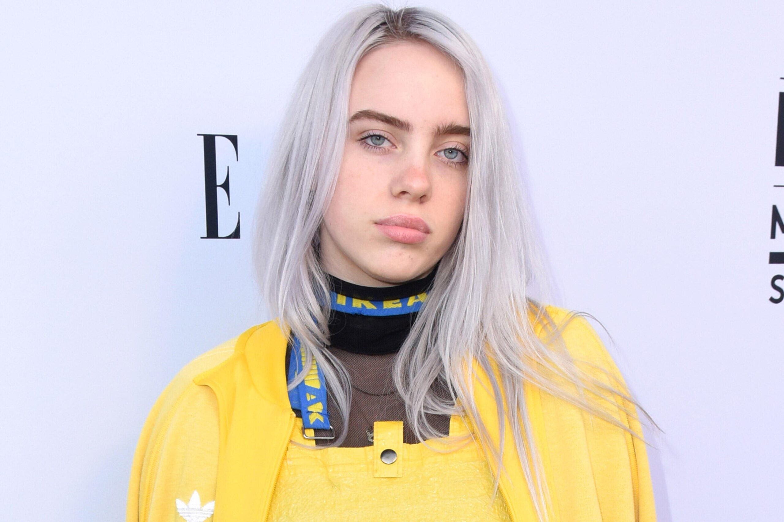 شاهد: صدر بيلي ايليش billie eilish عارية يشعل انستقرام
