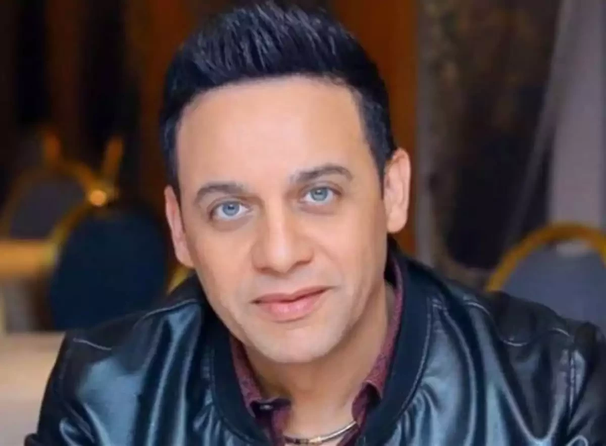 على صوت ماجد المصري ... رقص مصطفى قمر وزوجته
