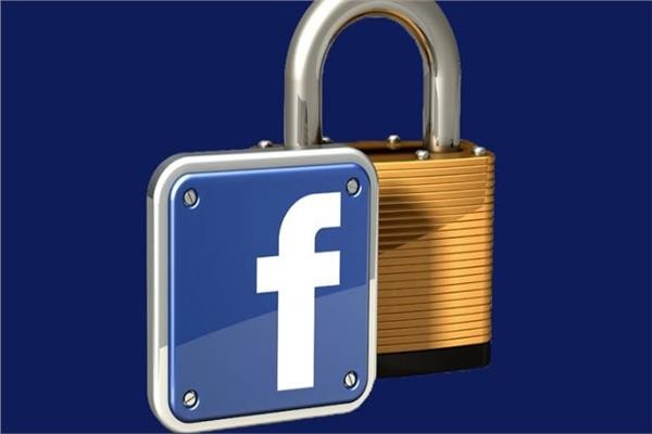 خبير أمن معلومات أمريكي يفاجيء عمرو أديب بمعلومة صادمة عن تأمين فيس بوك