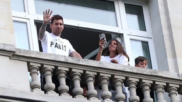 ميسي ينجو من كارثة في باريس