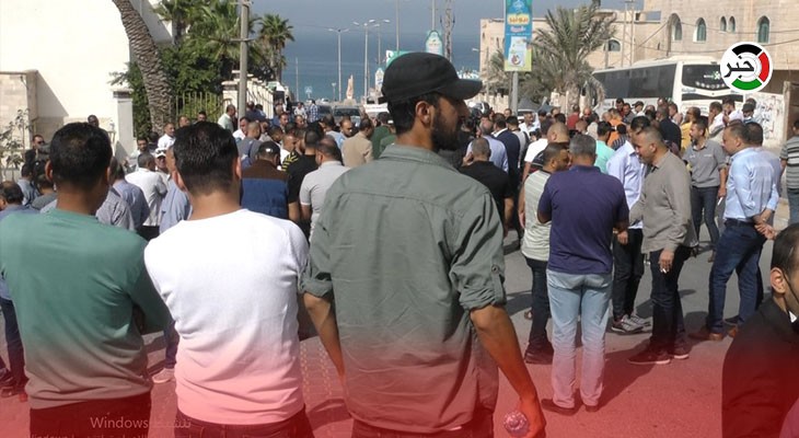 بالفيديو: المقطوعة رواتبهم يُسلمون مبعوث الاتحاد الأوروبي رسالة احتجاج رافضة لسياسة السلطة