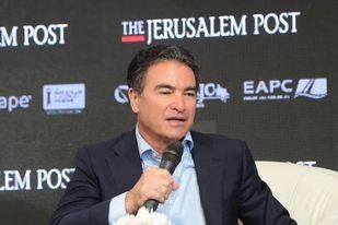 كوهين يتهم إيران بمحاولة تفجير السفارة الإسرائيلية في أذربيجان