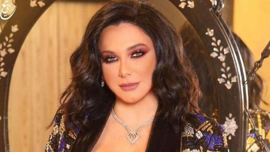 بالفيديو: النجمة "سلاف فواخرجي" تنتقد الثورة في سوريا