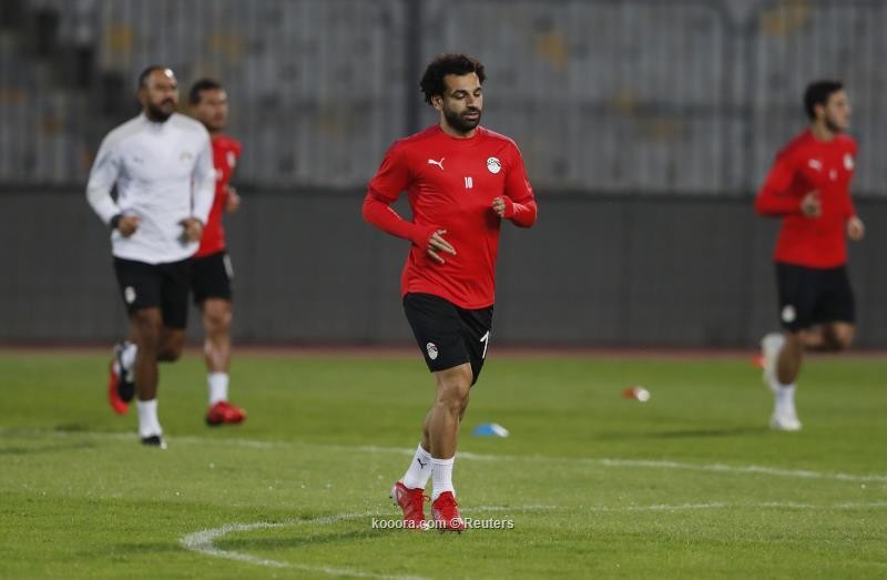 قيادة المنتخب فأل خير لمحرز.. وجرس إنذار لصلاح