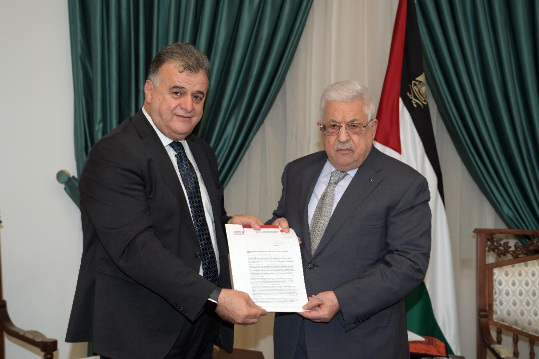 تفاصيل لقاء الرئيس عباس مع الأمين العام لاتحاد نقابات عمال فلسطين