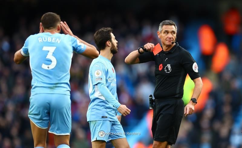 بالصور: كريستال بالاس يصعق مانشستر سيتي في عقر داره