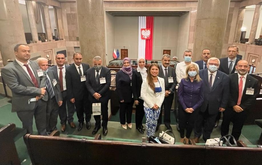 تعرَّف على تفاصيل زيارة المستشار تيم لمقر البرلمان البولندي في وارسو