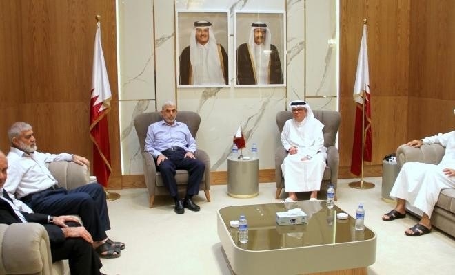الكشف عن تفاصيل اجتماع السفير العمادي مع قيادة حركة "حماس" بغزة