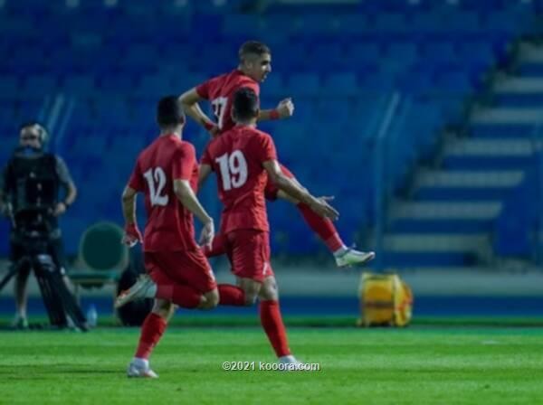 بالصور.. هاتريك ديراية يقود الأولمبي الفلسطيني للفوز على لبنان