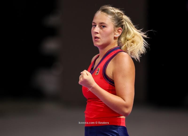 هاليب تصطدم بكوستيوك في نصف نهائي كلوج نابوكا